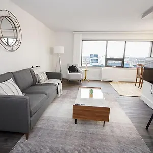 Apartment 21st Floor Two Bedroom Downtown Unit Free Parking