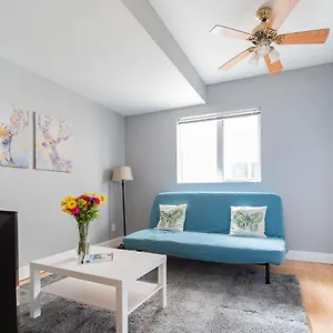 Apartment Elmwood